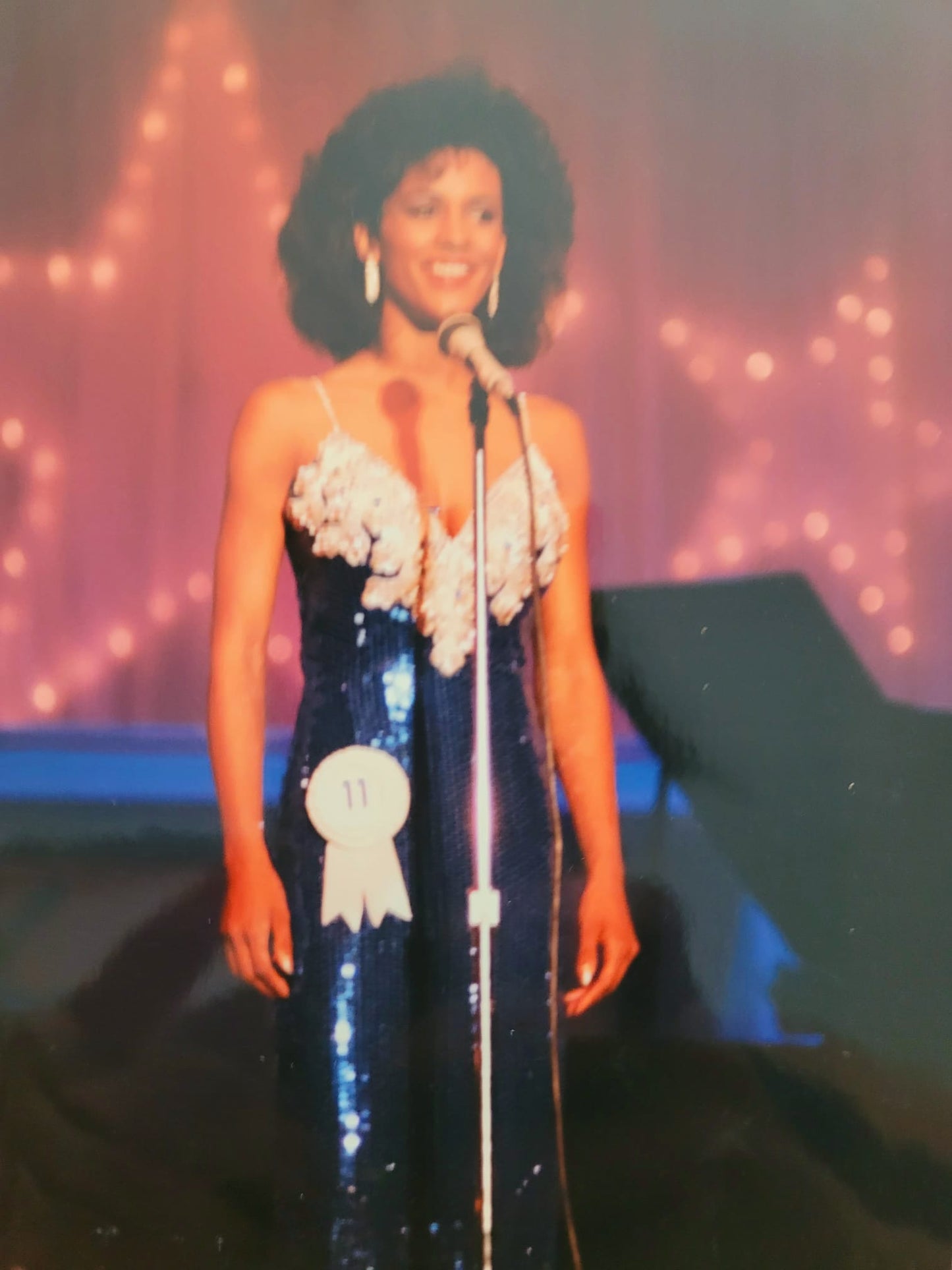 Vintage Miss Indiana Pageant sequin evening gown - Size 8 - runs small
